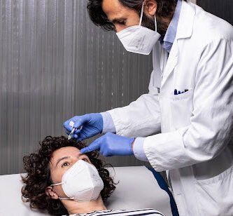 Foto de Dr Toledo. Dermatólogo Elche.